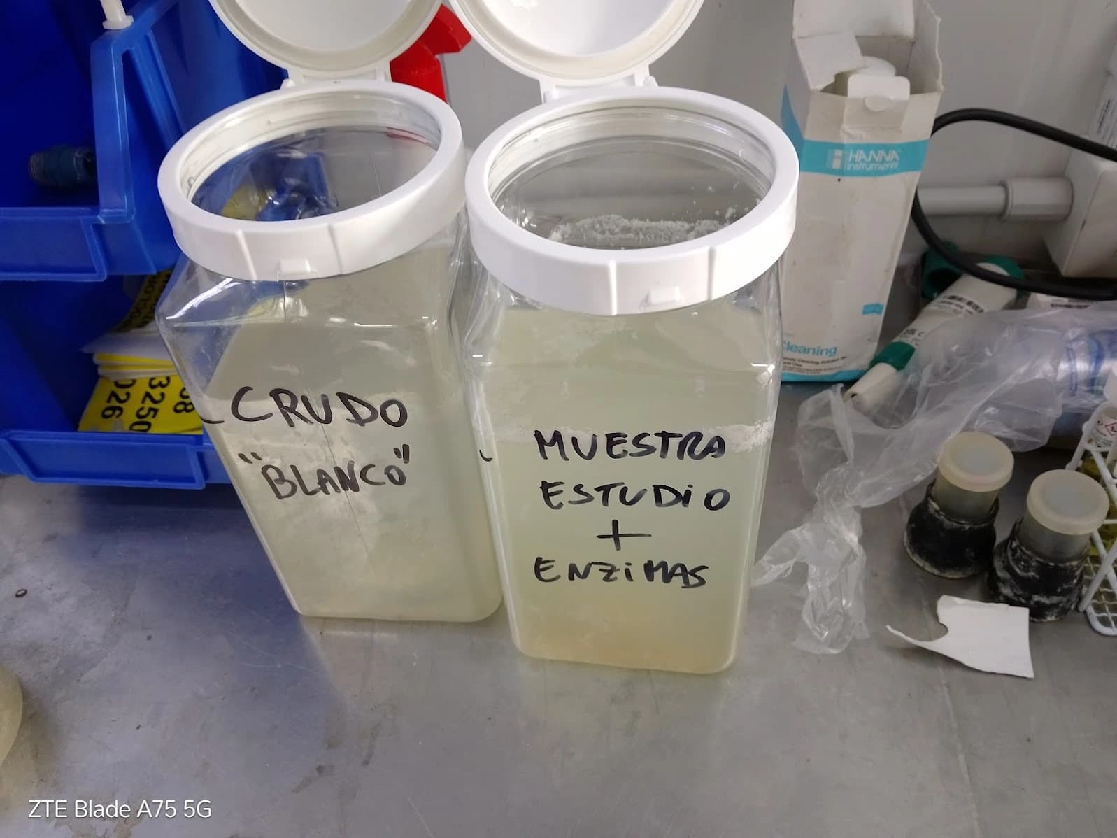Estudio de degradación enzimática en efluentes industriales — investigación Tayr